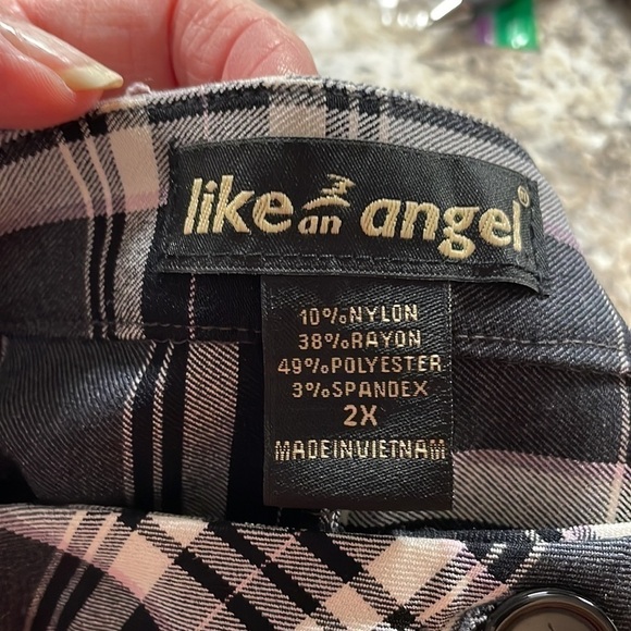𝅺like an angel skirt, Sz 2X. Great item for Spring. Black and white check. - Picture 6 of 6